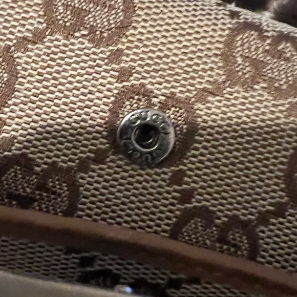 Authentic Gucci Key Holder - Picture 11 of 14